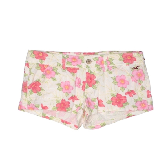 Hollister Pants - Hollister Floral Betty Shorts